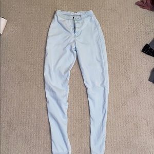 Light wash skinny jeans